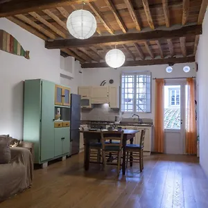Appartamento Degli Asili - Affitti Brevi Italia, Lucca